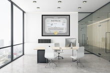 Lade das Bild in den Galerie-Viewer, Historisches Aktien Zertifikat Black - Stock Vibes Print