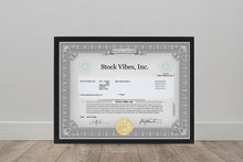 Lade das Bild in den Galerie-Viewer, Historisches Aktien Zertifikat Black - Stock Vibes Print